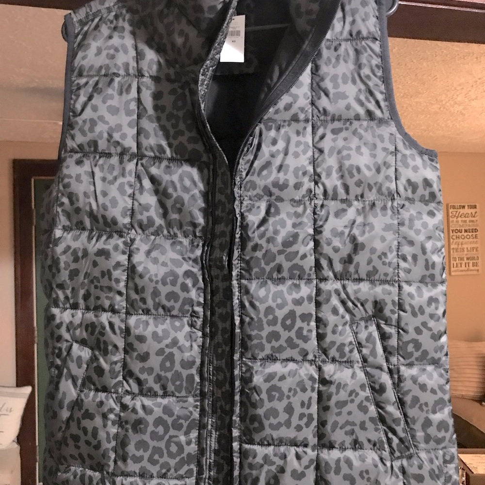 GAP Puffer Vest Cheetah Print